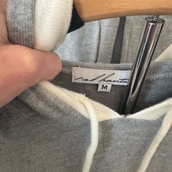 Red Haute Lounge 2 Pc Set - Picture 5 of 9